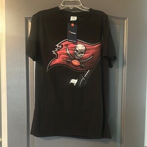 Fanatics Tampa Bay Bucs Men's Black Graphic T-Shirt NWT